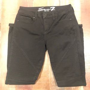 Black Moto Jeans Seven7 EUC 4